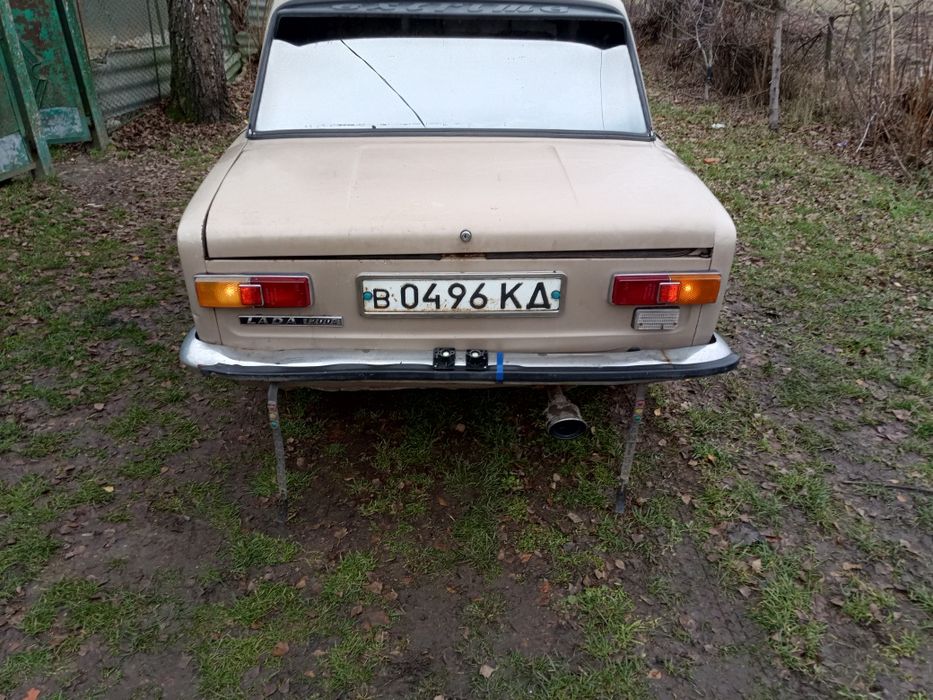 Продам ваз 21011