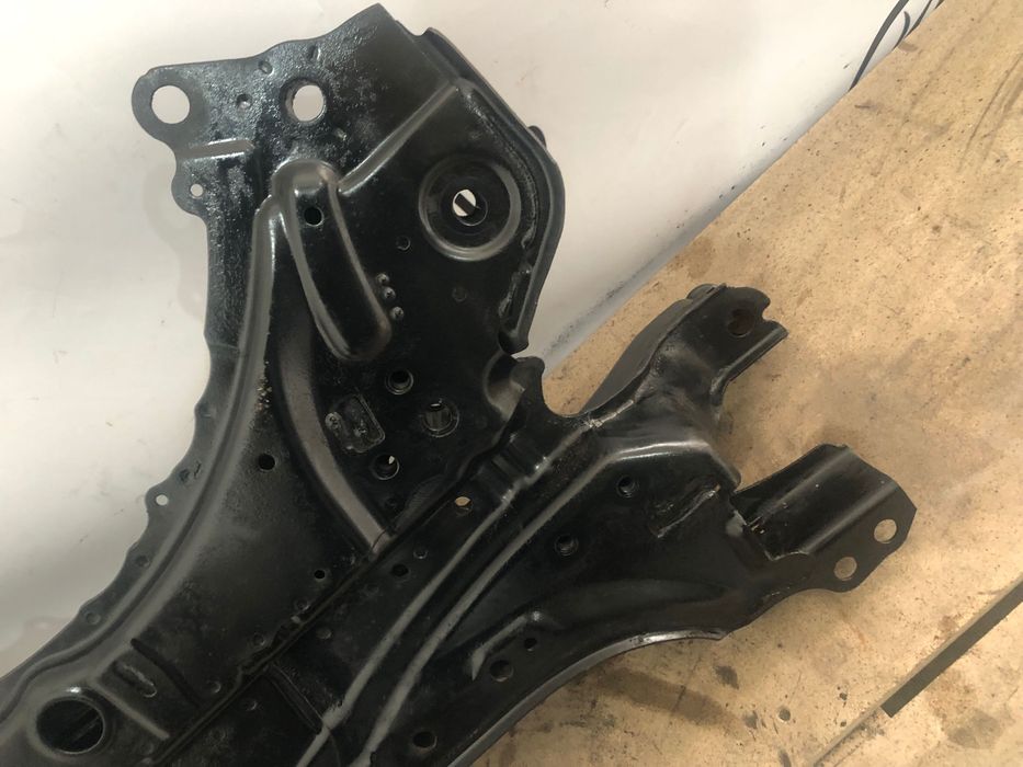 Підрамник Toyota RAV4 IV 2012-18 подрамник рав4 балка передня