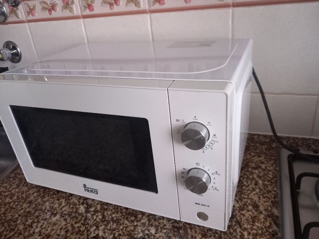 Microondas Teka branco