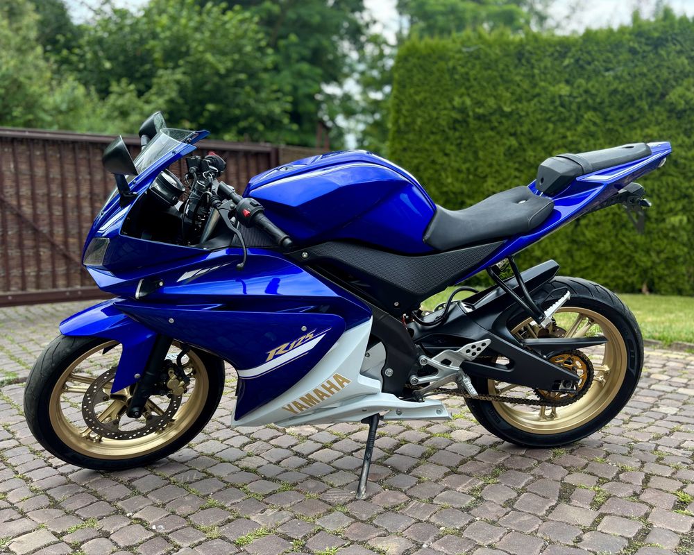 YAMAHA YZF 125, Kat. A1/B, Motocykl 125cm3! (RC DUKE CBR MT)
