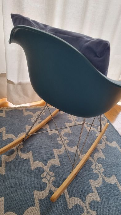 Cadeira Baloiço Azul como Nova