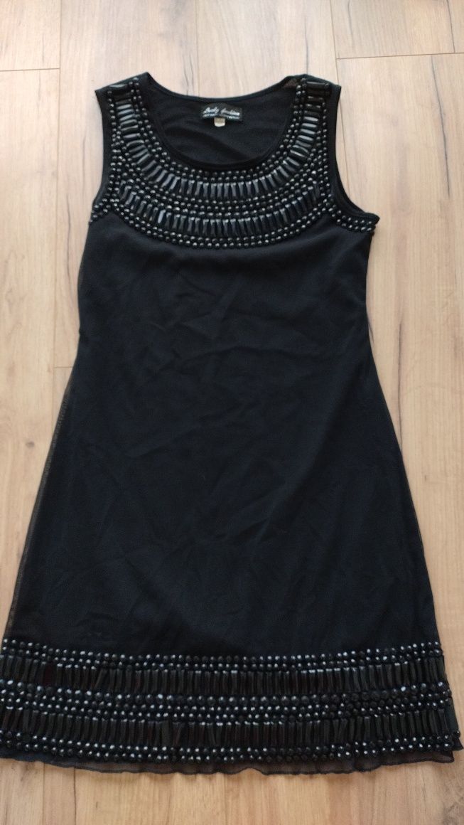 Czarna sukienka M z ozdobami