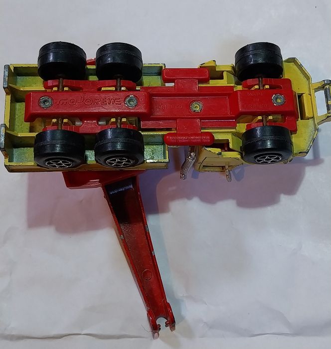 Miniatura antiga Majorette escala 1/60