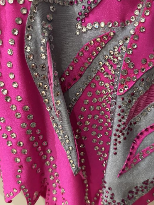 Strój startowy do gimnastyki artystycznej