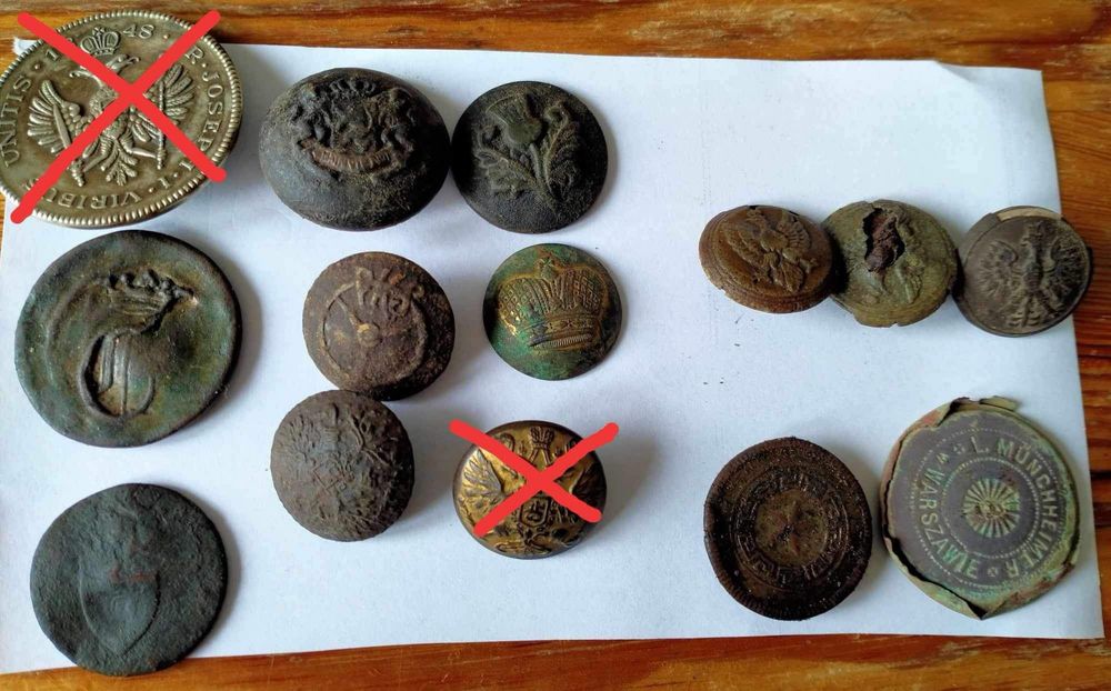 Stare guziki wojenne kolekcja