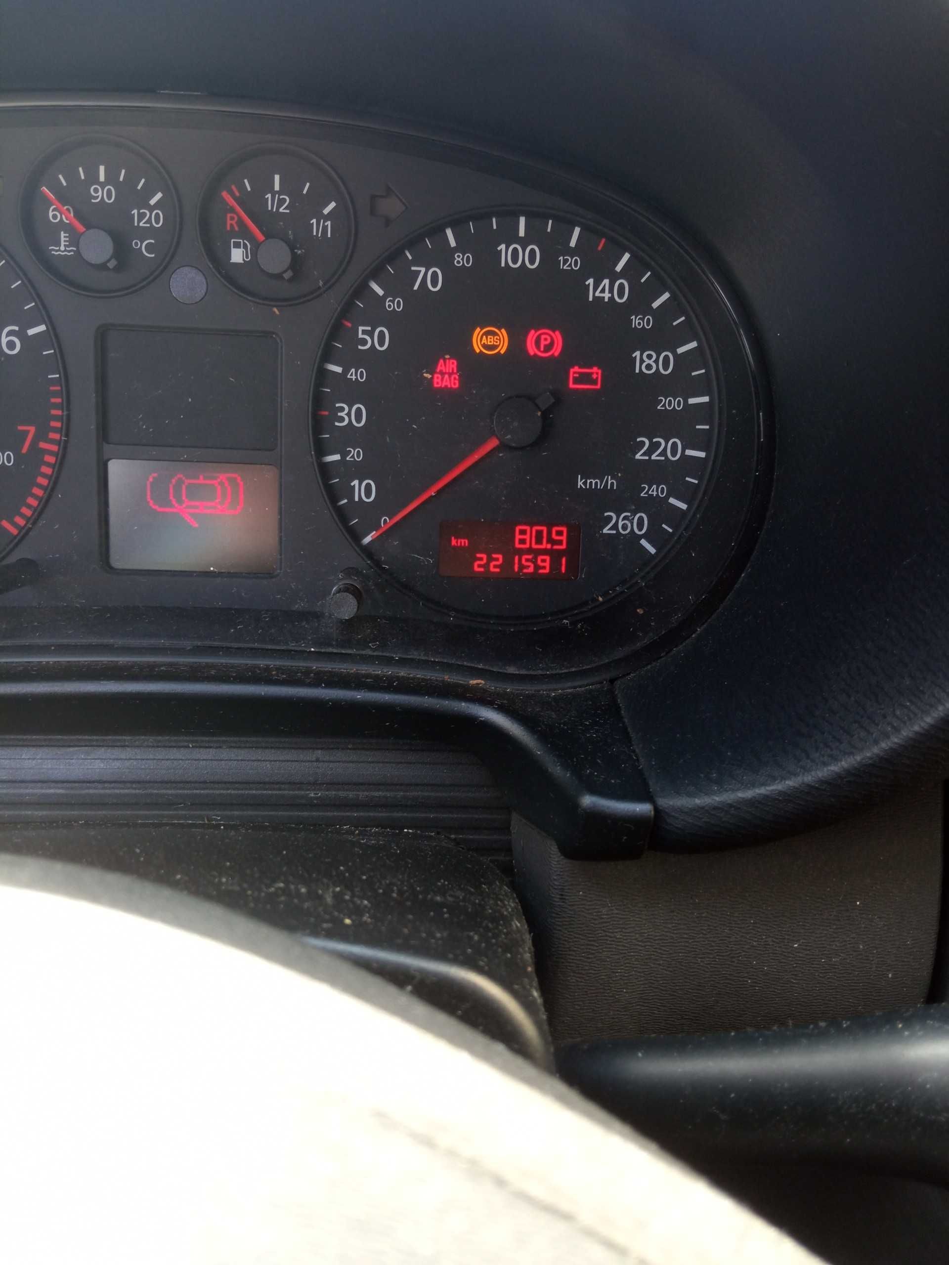 audi a3 / 1600 cc/101cv/221000km ano 2000