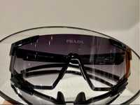 Prada oculos de sol  Pretos