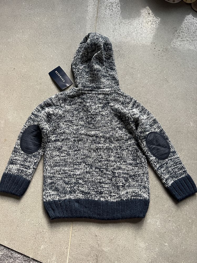 Reserved chłopięcy sweter z kapturem 104