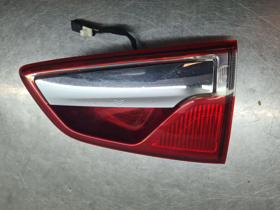 Farolim da mala direito FORD EcoSport