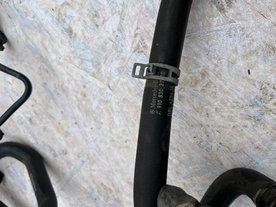 Mercedes Sprinter 910-й патрубки кондиціонера