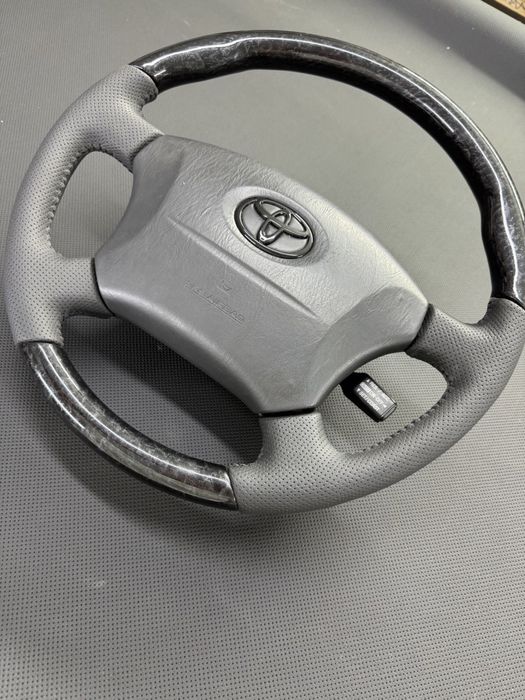 Перетяжка руля, ручек КПП, перетяжка потолка, и многое другое