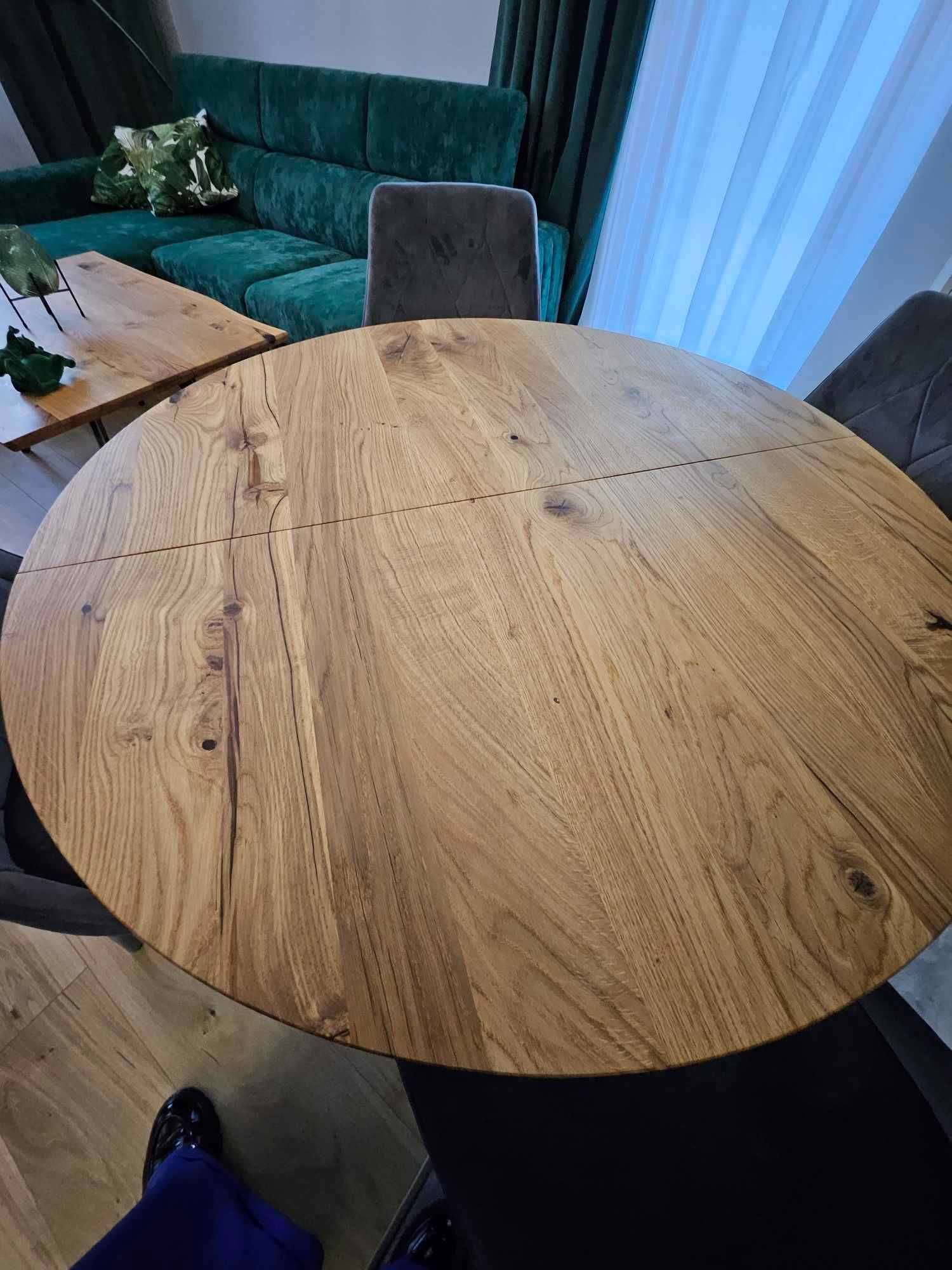 Rozkładany, drewniany ekskluzywny stół