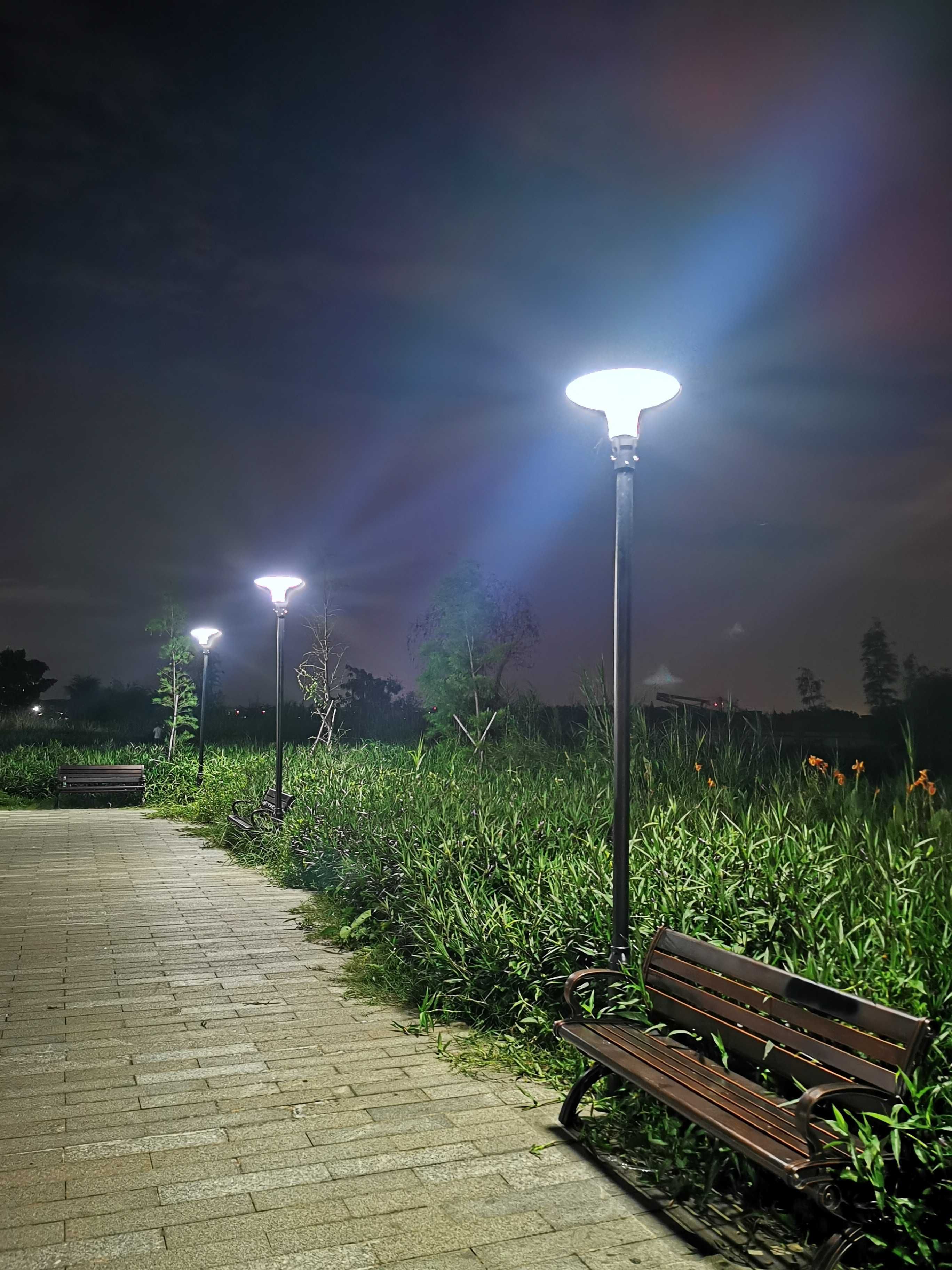 Lampa solarna parkowa LED P-04 (LED 12W 1600LM panel 25W LiFePO4 30Ah)