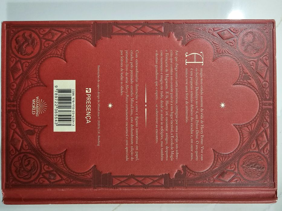 Harry Potter  Desing e Ilustrações de MinaLima