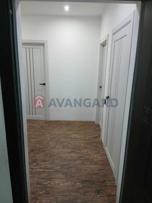 Продам 2 кімн квартиру з ремонтом в новобудові