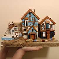 Domki drewniane na półce dekoracja morska