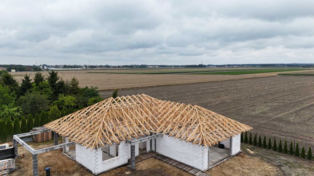 Wiązary dachowe ,dachy,konstrukcje drewniane ,więźba dachowa , tartak