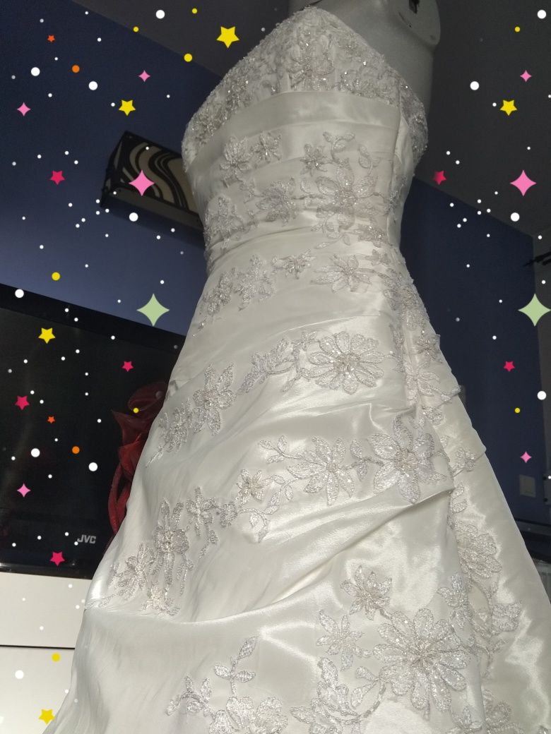 Ekskluziv ślubna kolekcja Agnes+etola zamienię!