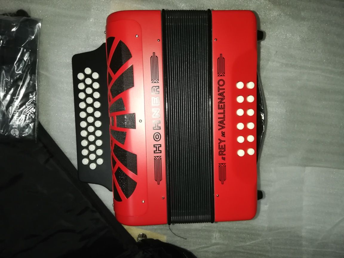 Concertina Hohner El Rey Del Vallenato 3ª voz - sol-dó-fá