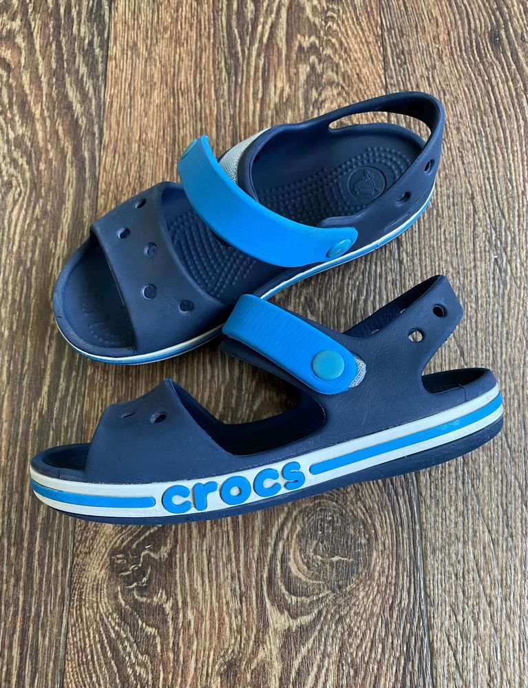 Босоніжки Crocs