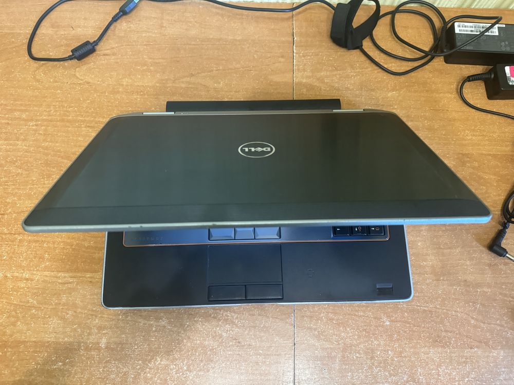 Ноутбуе Dell Latitude E6320  core i7 2gen