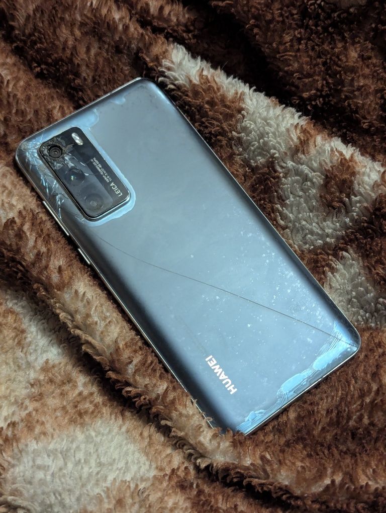 Huawei P40 6/128gb