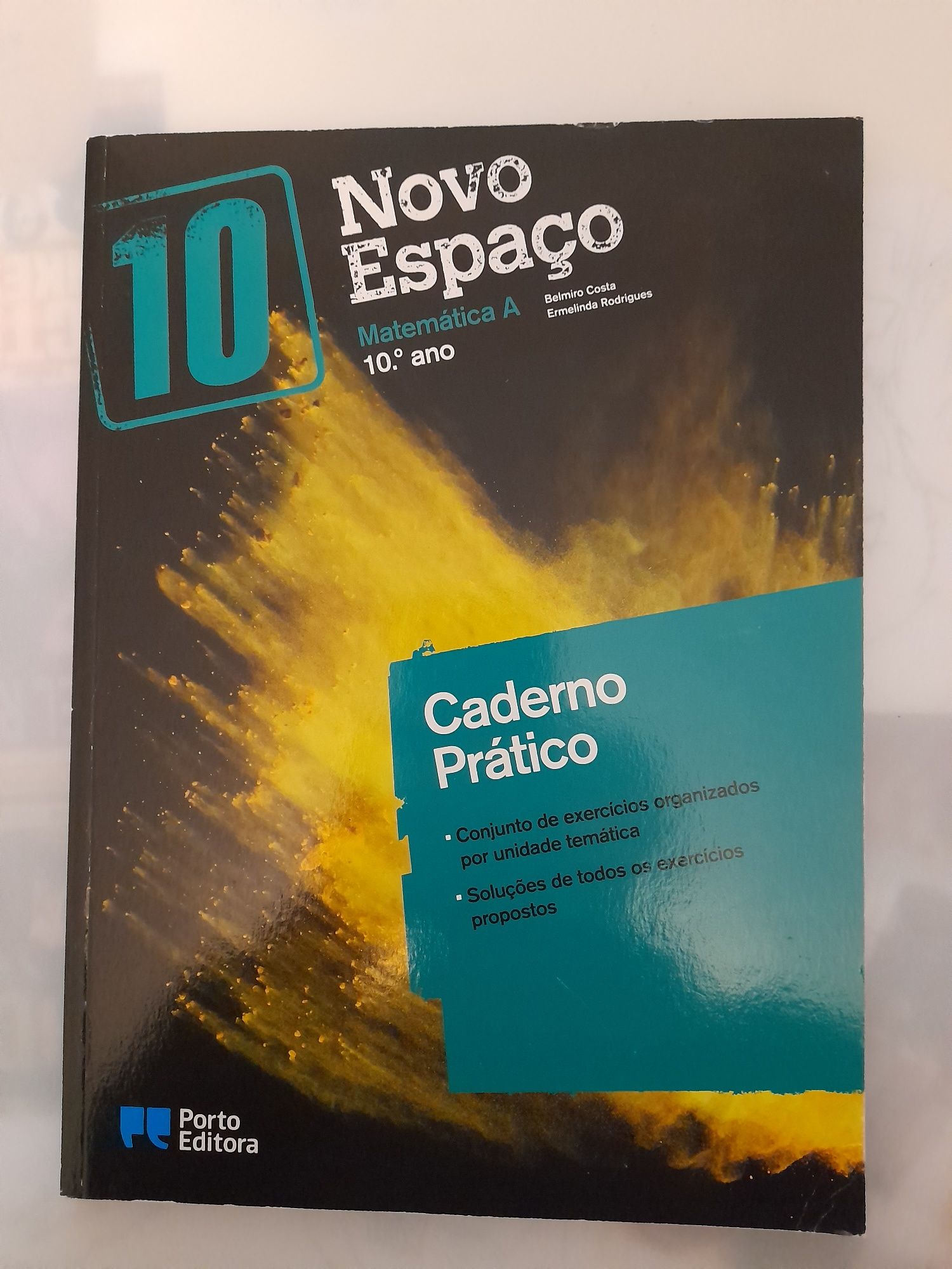 Caderno de atividades e preparação para testes novo espaço 10°