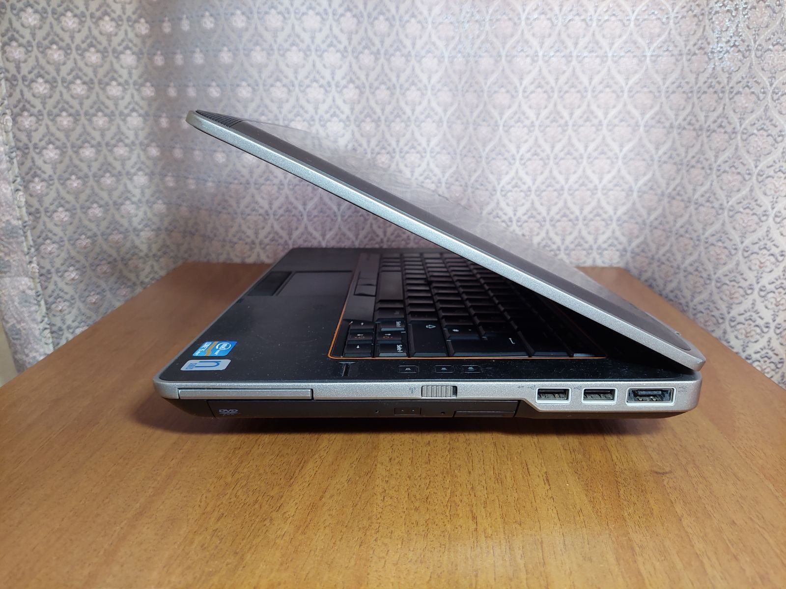 Ноутбук Dell Latitude E6420/ i5-2520M/ 4 Гб/ HDD 200 ГБ БатареяНова