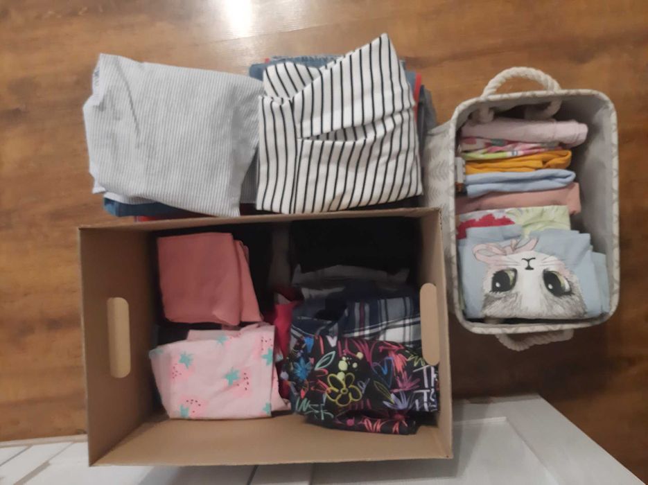 Ubranka dla dziewczynki 146