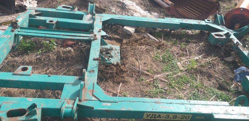продам раму уда 3.8-4.5 або обміняю на запчасті до імпортной техніки