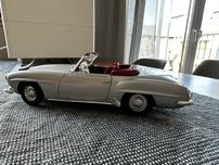 Model metalowy Mercedes 190 SL 1:18 producent ERTL