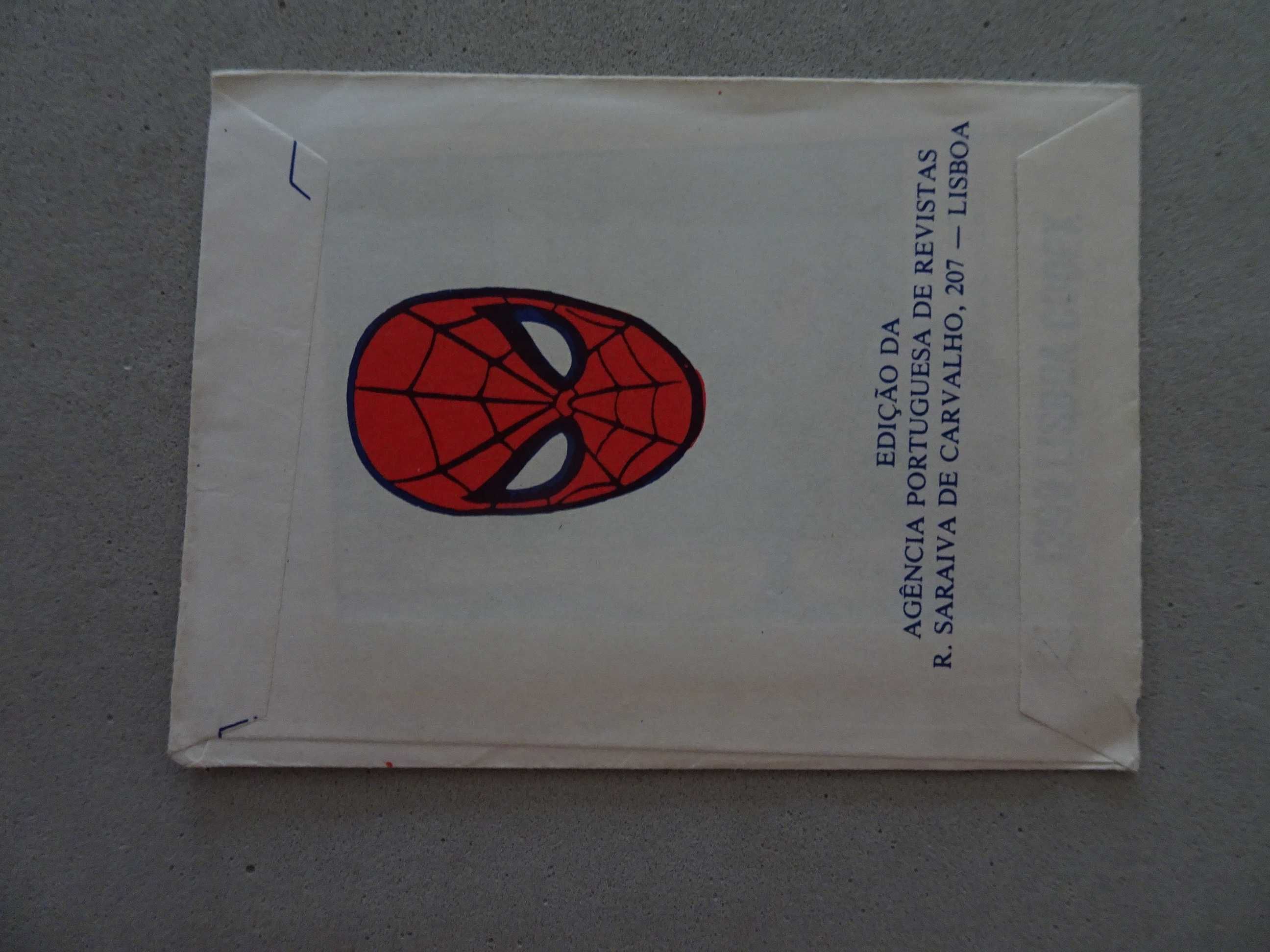 Carteira de cromos fechada O Homem Aranha e os Quatro Fantásticos