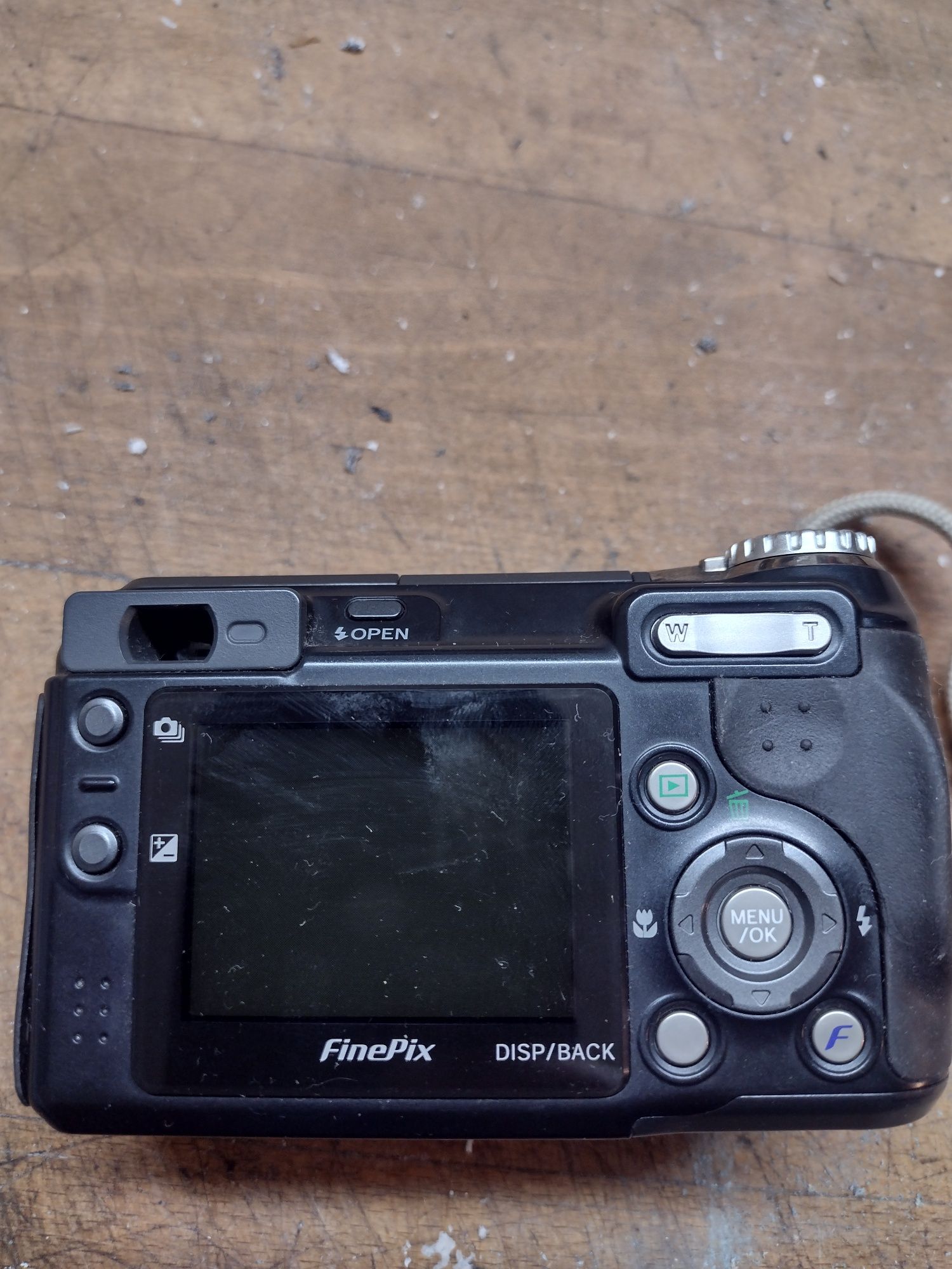 Sprzedam aparat fotograficzny FUJIFILM  Digital Camera E900