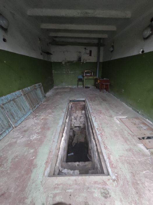 Продам кирпичный гараж 18 м² . Яма, погреб, свет, охрана