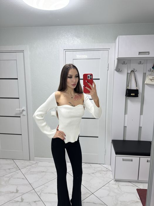 Трендова подовжена кофтинка