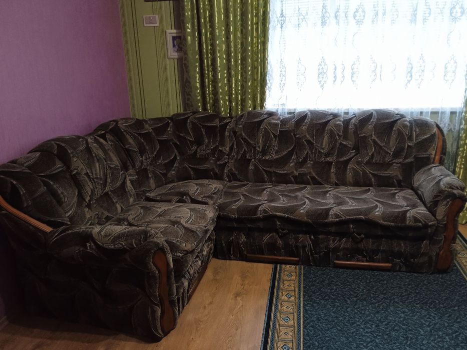 Кутовий диван продам