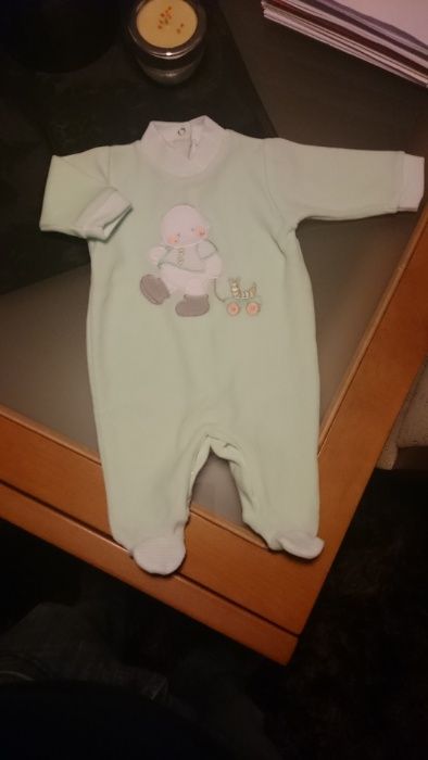 Babygrow veludo 1M - A Estrear!