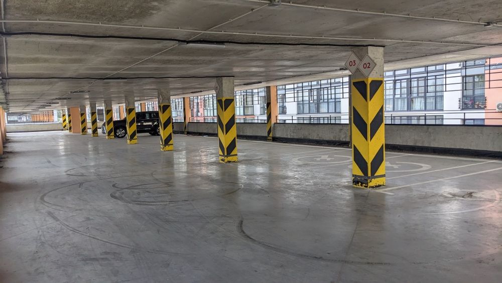 Луцьк Оренда 2  Паркомісця Луцьк вул.Привокзальна 10 Е