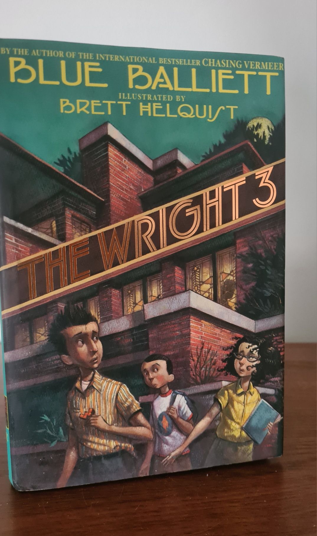 The Wright 3 - Blue Balliett. Książka w języku angielskim