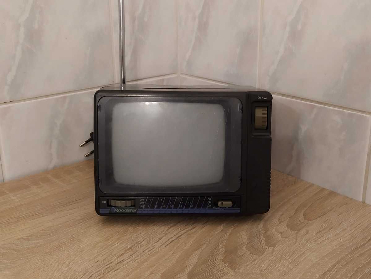 Stary telewizor TVRoadstar 400N Lata 80