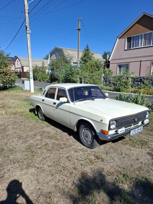 Автомобиль Газ 2410