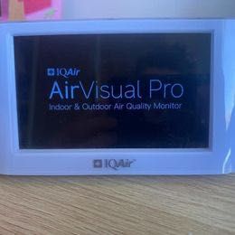 IQAir AirVisual pro – monitor jakości powietrza sensor