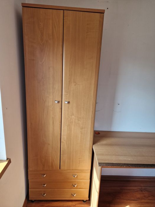 Komlet mebli /2 szt szafa/duże biurko/szafka/2 szt półki / fotel/olcha