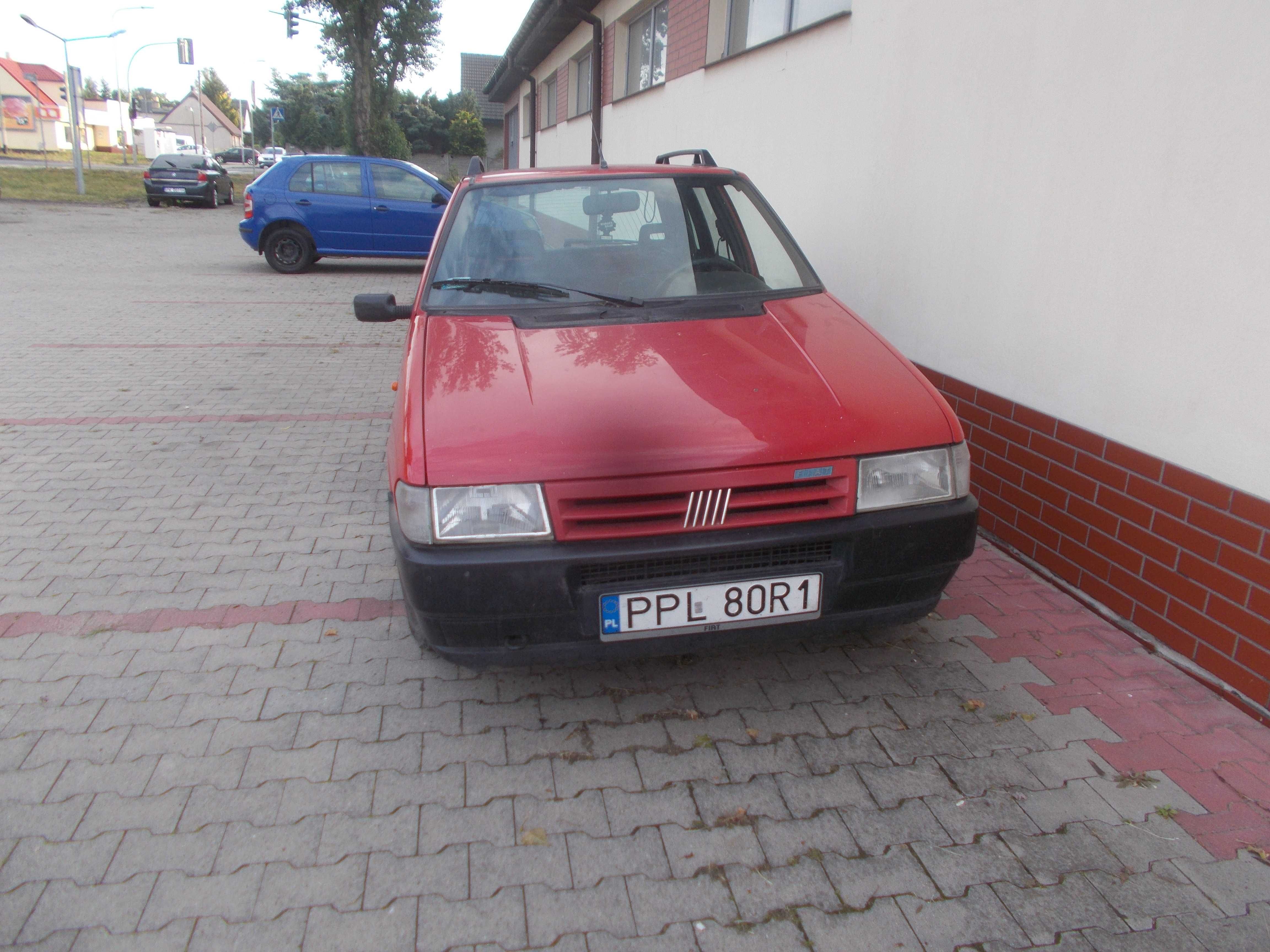 Fiat Uno Na Częsci 1,4 benzyna 70 Konny 5 Drzwiowy Czerwony