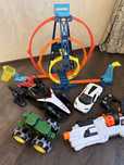 Продам трек Hot wheels, машинка на пульті, автомат