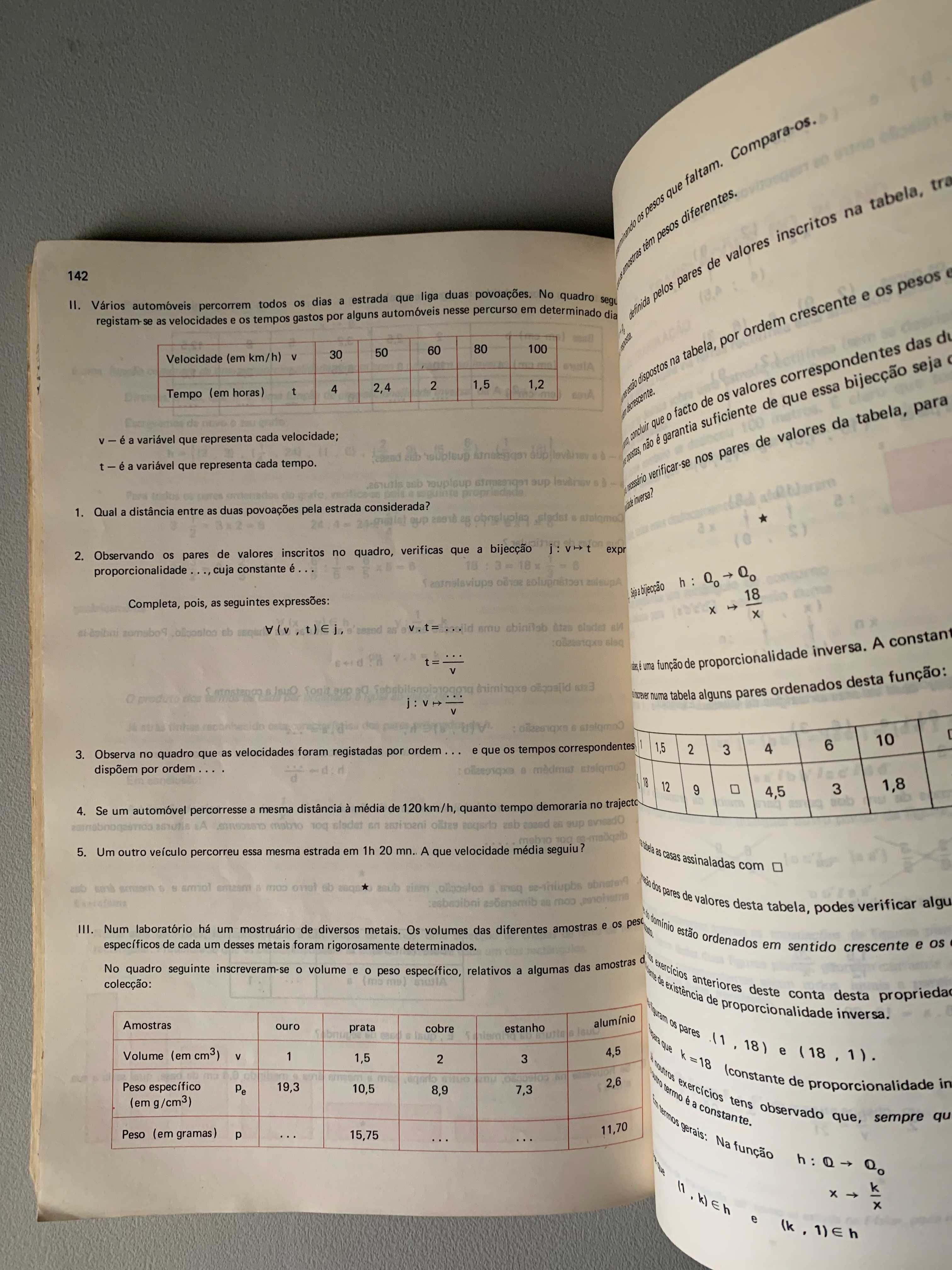 Livro de Matemática Antigo