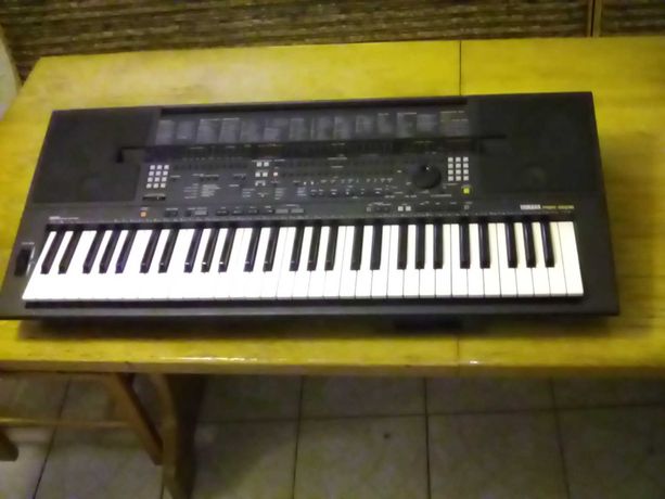 keyboard yamaha PSR SQ 16