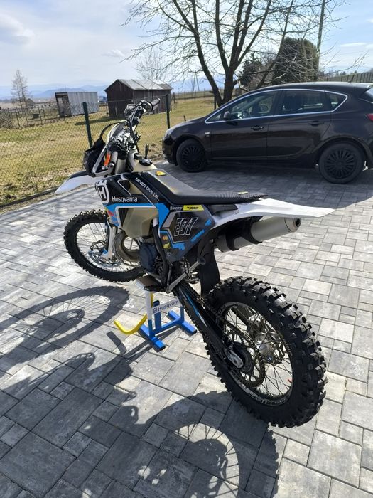 Husqvarna te300i model 2019, doposażony