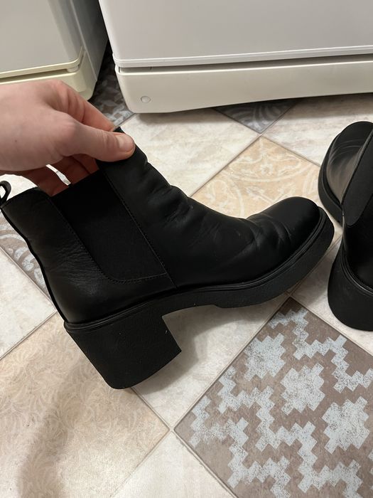 Жіночі челсі шкіряні