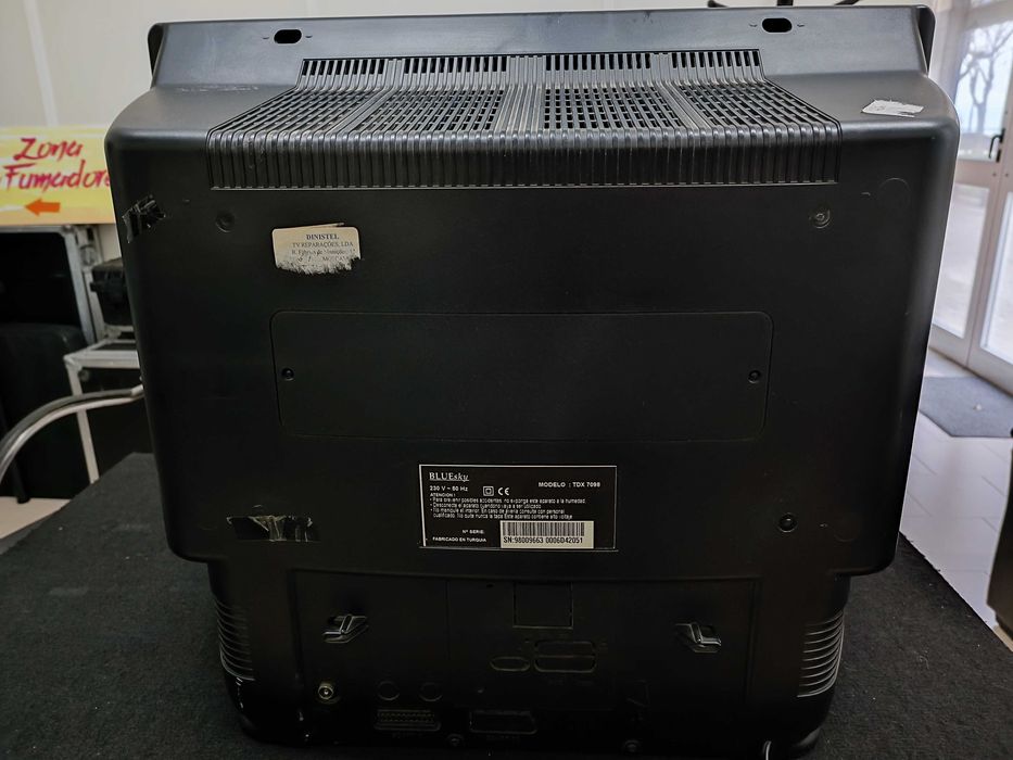 TV Bluesky 50cm em bom estado